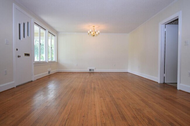 Foto del edificio - 1509 E 4th St