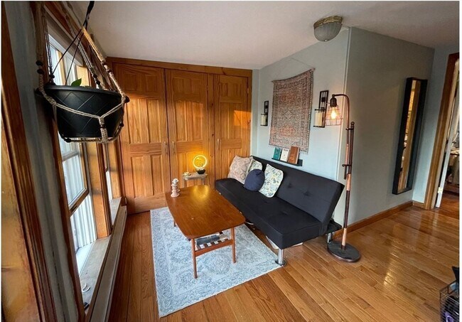 Foto del edificio - 1672 Beacon St