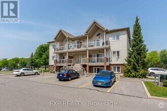 Building Photo - 221 Crestway Dr