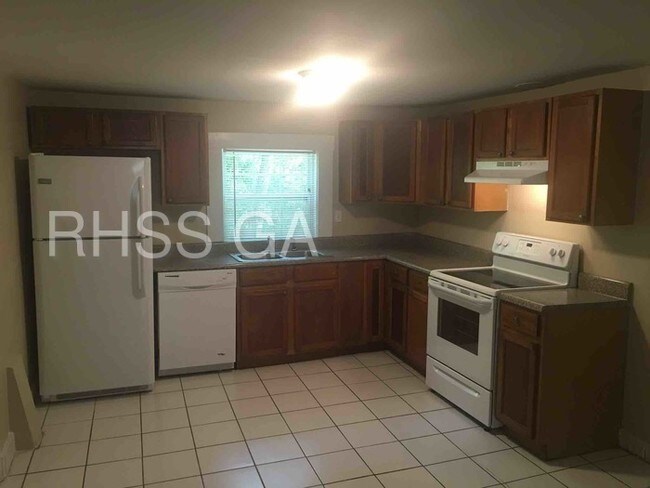 Foto del edificio - 351 Fairburn Rd NW