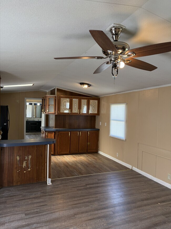 Foto del edificio - 97 Connector Rd