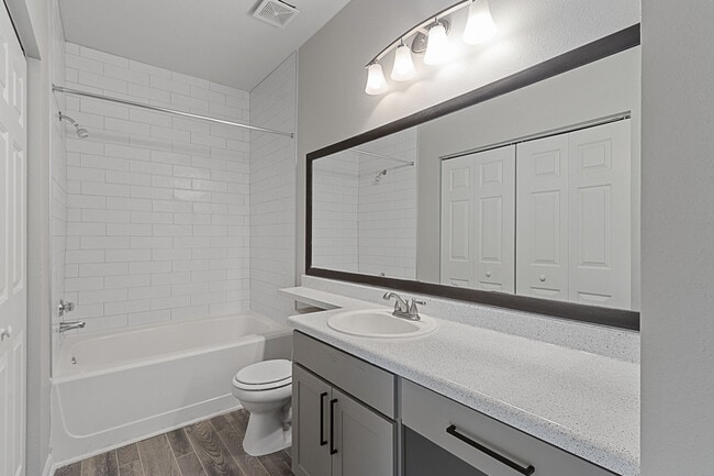 Photo - Solano at Chapel Hill Apartments