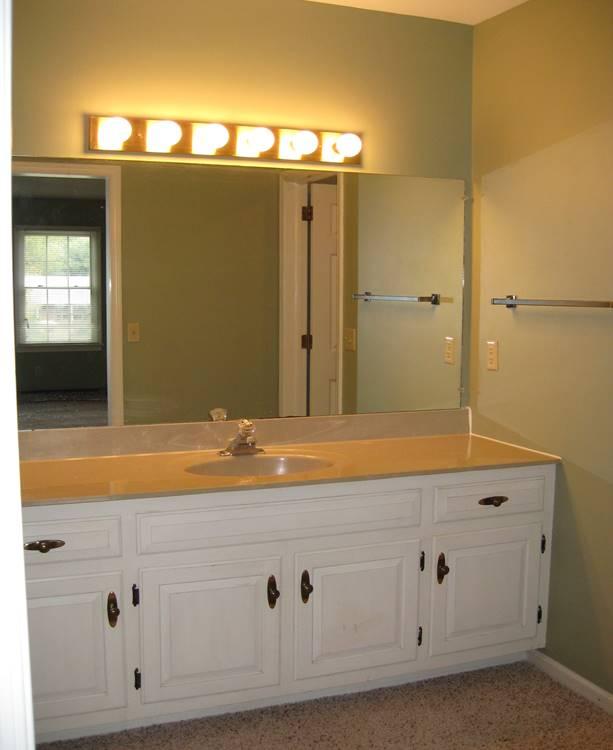 Building Photo - 27150 Patriot Dr