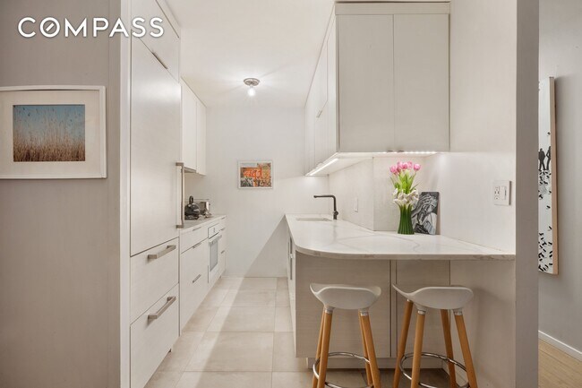 Foto del edificio - 343 E 30th St