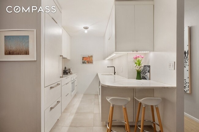 Building Photo - 343 E 30th St