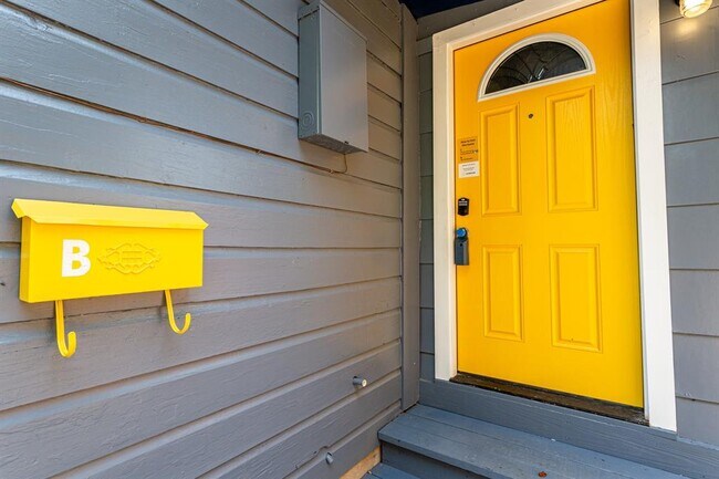 Foto del edificio - 1909 Morrow St