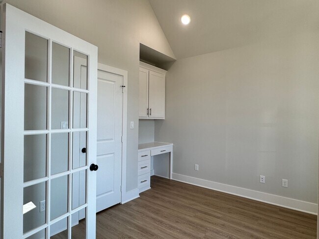 Foto del edificio - 9256 Villas Ct