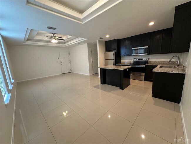 Foto del edificio - 2804 Wolverine St