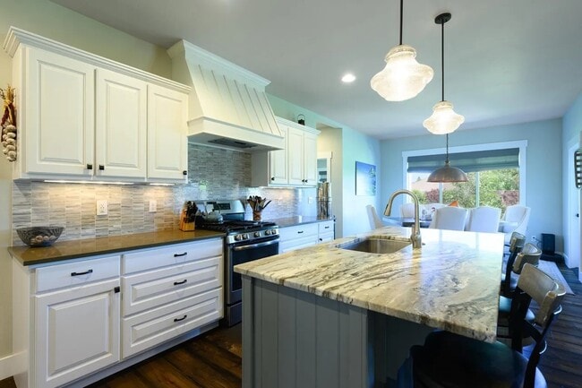 Foto del edificio - 135 E Swift Creek Way