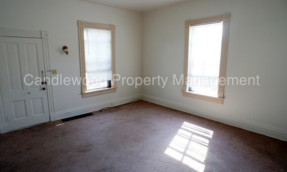 Building Photo - 1792 Strongs Ave