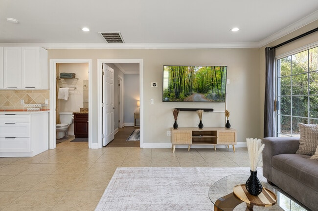 Building Photo - 23018 Oxnard St