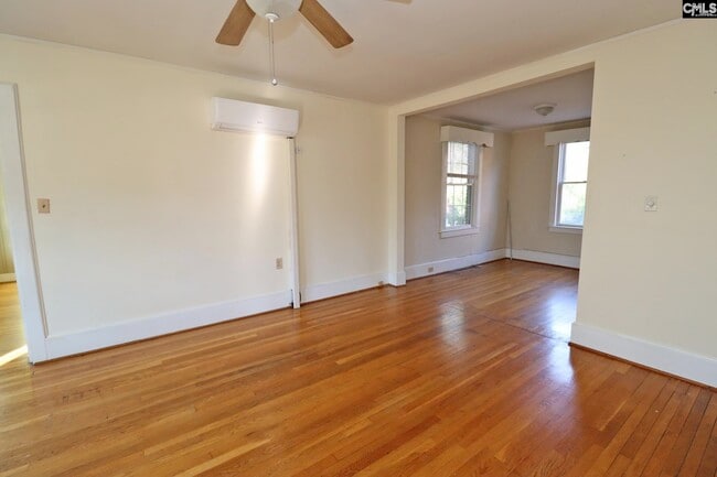 Building Photo - 1600 Maple St