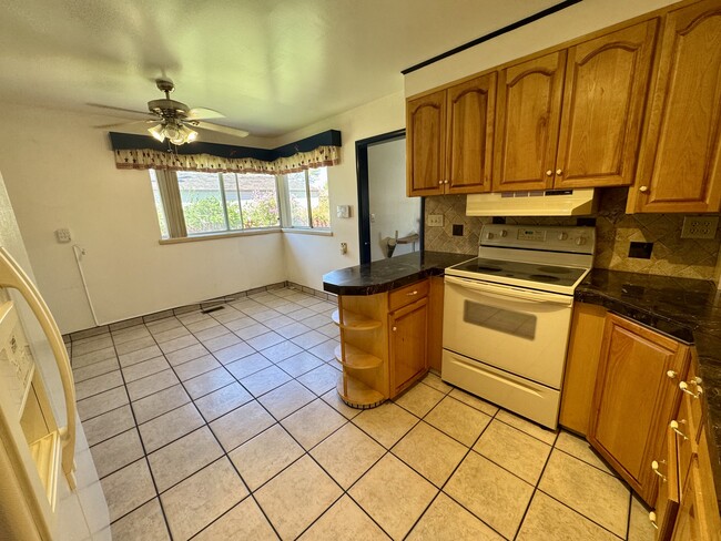 Kitchen and Dining - 466 W 500 N