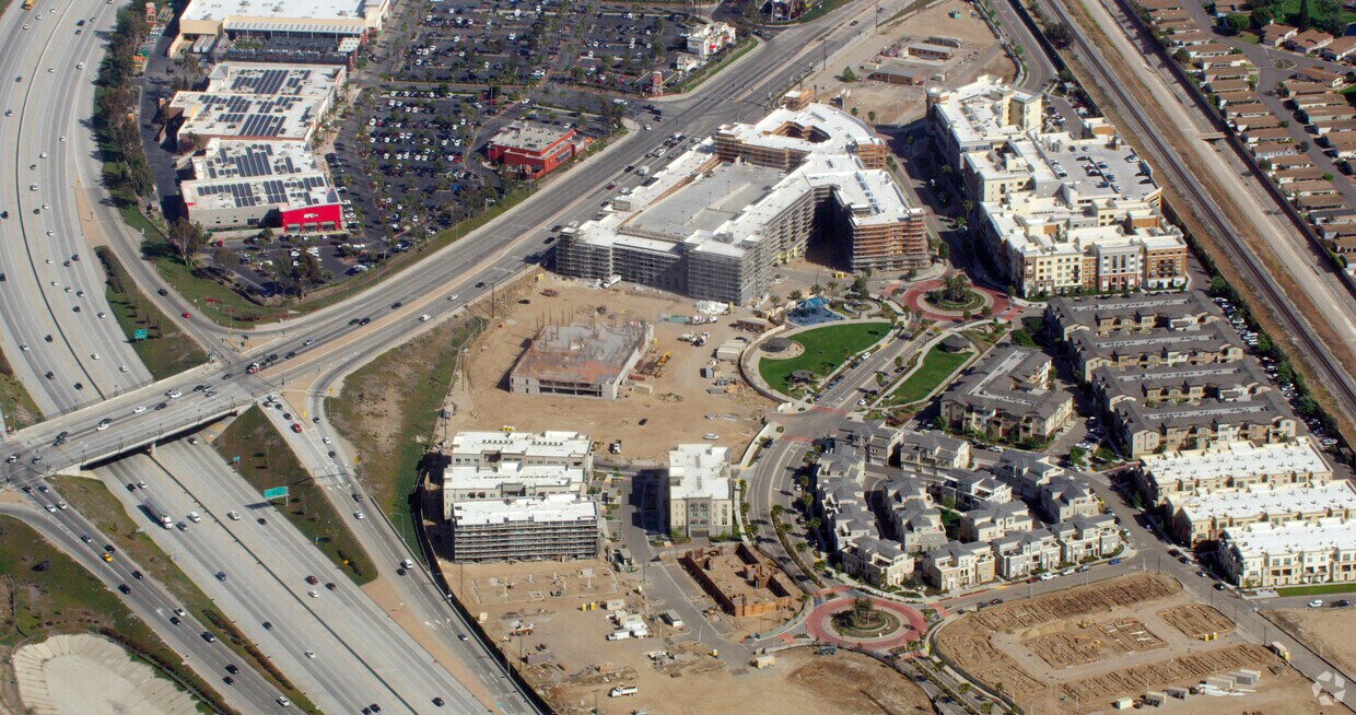 Park Place Townhomes Houses for Rent Oxnard, CA