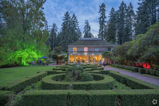 Admire the beautiful Lakewood Gardens.