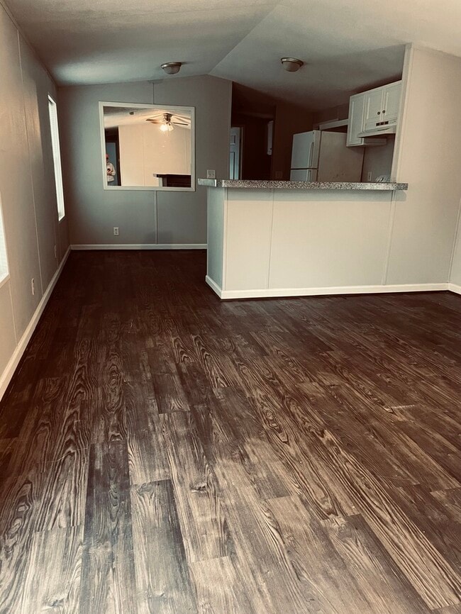 Building Photo - Three bedroom/Two Bath Home