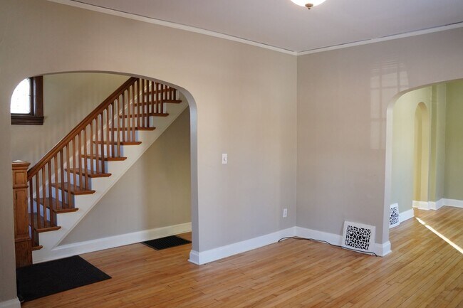 Foto del edificio - AVAILABLE JUNE - 3 BED 1 BATH