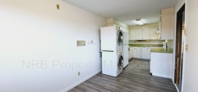 Foto del edificio - 7322 19th St W