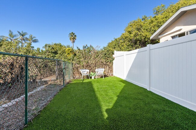 Foto del edificio - Newly Remodeled 3 Bed / 2 Bath on Vulcan A...
