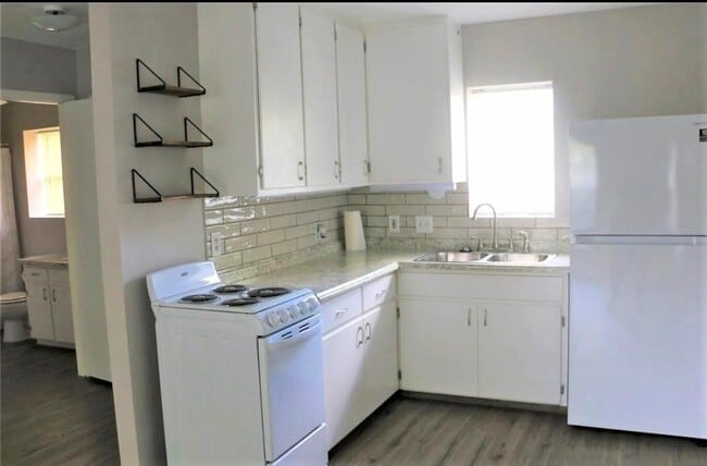 Building Photo - 3330 Triplett St