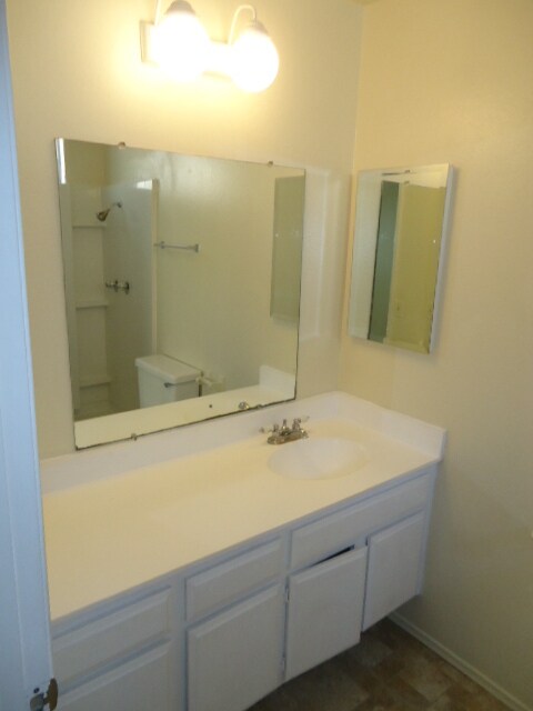 Foto del edificio - 3 Bedroom 2 Bathroom Single Story Home in ...