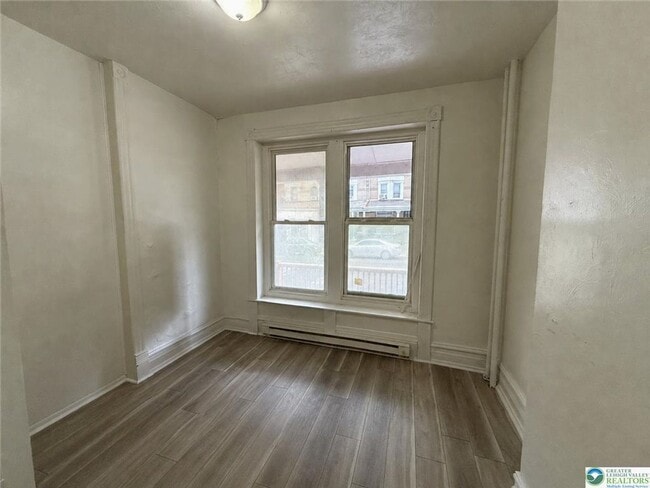 Building Photo - 518 Tilghman St