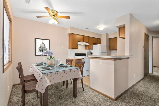 Foto del edificio - 1300-1336 Crosswinds Court