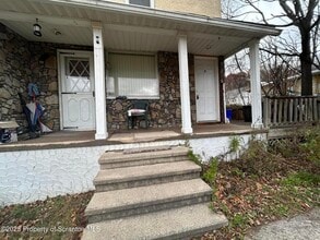 Building Photo - 240 Greenbush St