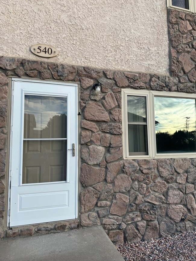 Building Photo - 540 W 42nd St