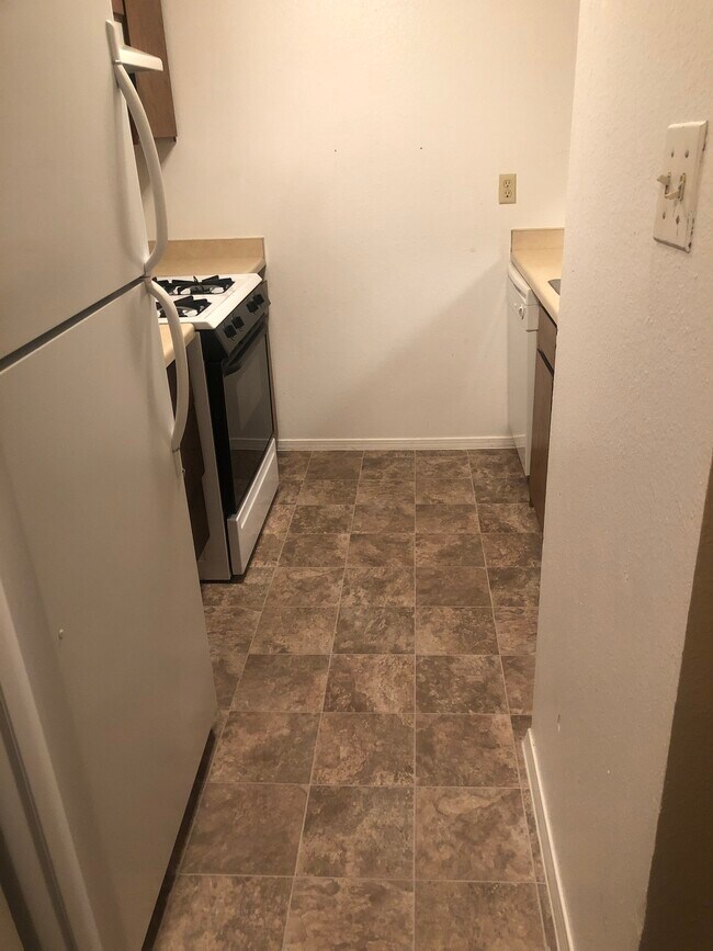 326 Geraldine Loop SE Unit C, Rio Rancho, NM 87124 Apartments in Rio