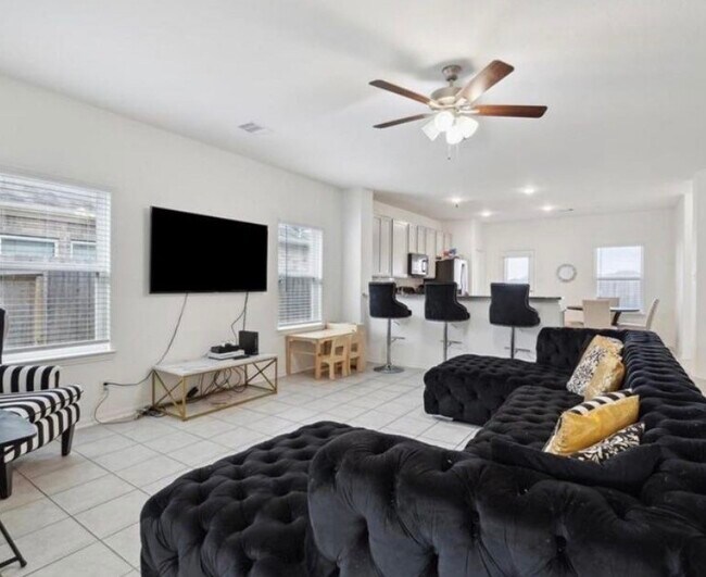 Foto del edificio - 8711 Willet St