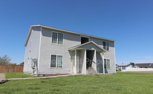 Building Photo - 980 Eve Dr