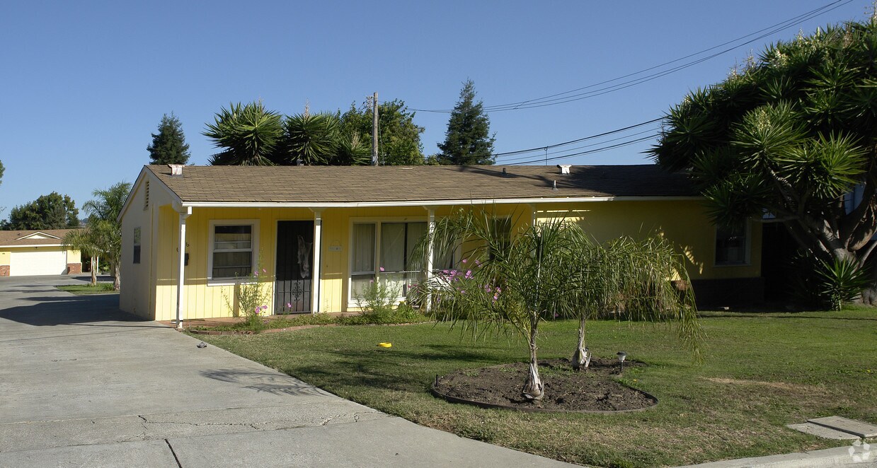 Primary Photo - 630 Cherry Way