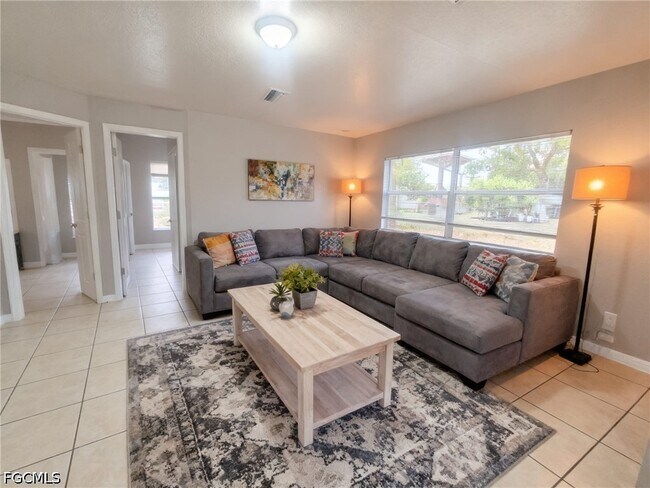 Foto del edificio - 1120 Harry Ave S