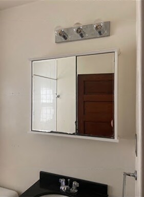 Foto del edificio - 1017 E Burlington St