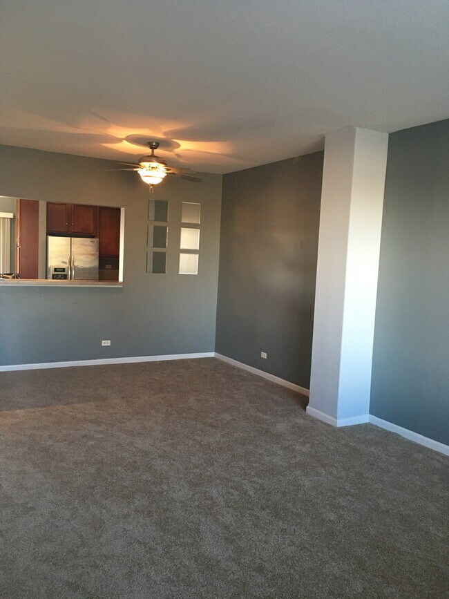 Foto del edificio - 2417 Oakfield Ct