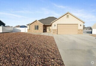 Building Photo - 3727 250 E