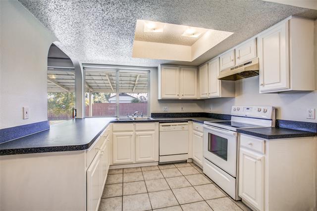 Foto del edificio - 3524 Shorecrest Dr