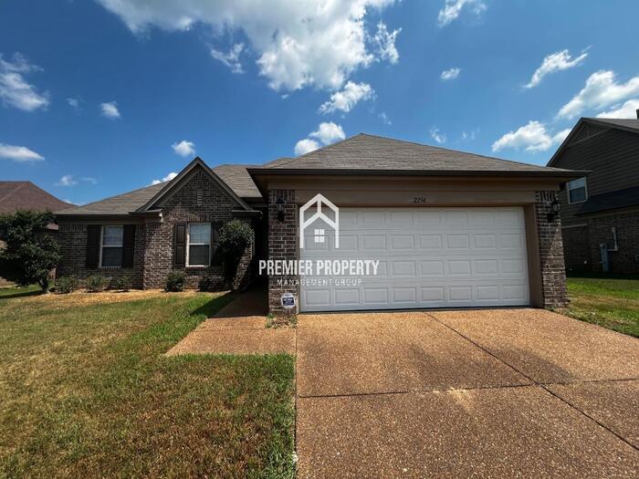 Primary Photo - 2254 Southern Woods Dr