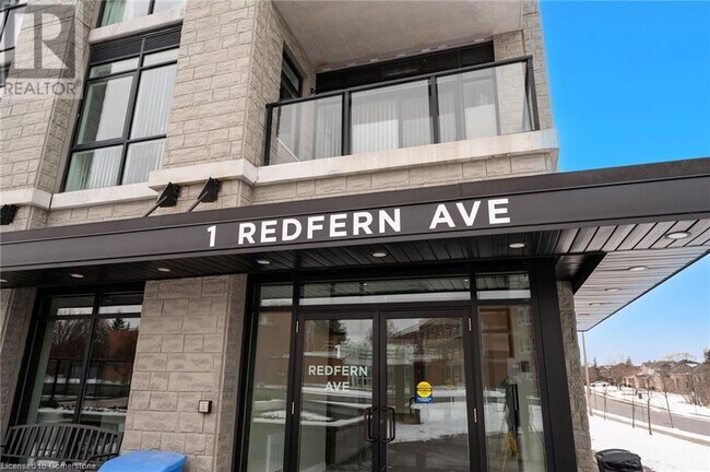 Photo du bâtiment - 1 Redfern Ave