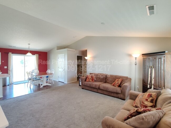 Foto del edificio - 8605 Zepher Ct