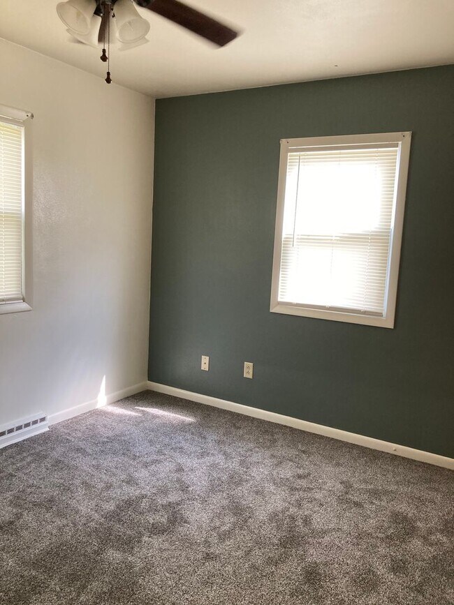 Foto del edificio - 3 Bedroom Home in Beloit!