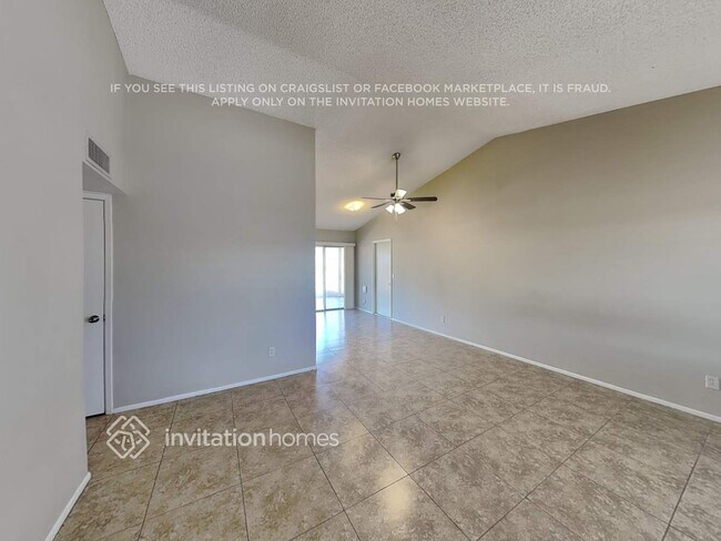 Foto del edificio - 6526 E Jensen St