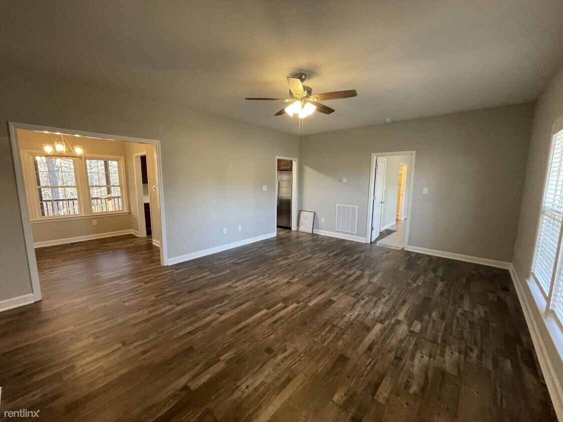 Primary Photo - 3 br, 2 bath House - 521 Southmont St