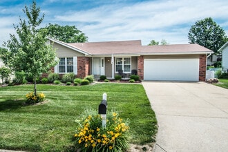 Building Photo - 1620 Dahlia Ct
