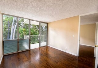 Building Photo - 1600 Wilikina Dr