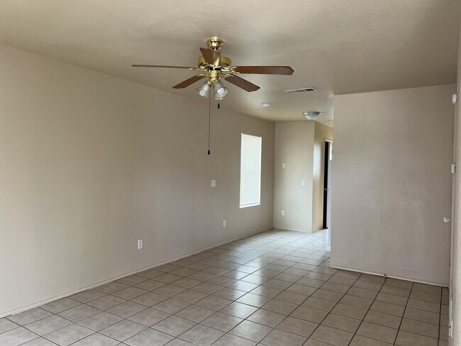 Building Photo - 2007 Monte Carlo Ln