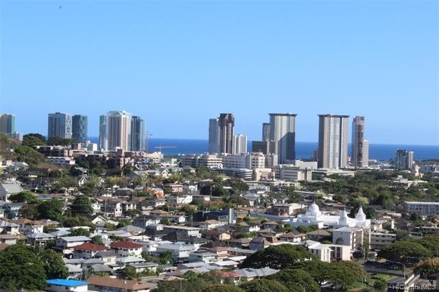 Building Photo - 2033 Nuuanu Ave