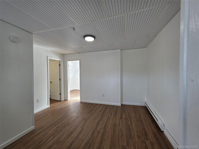 Foto del edificio - 1265 US-6