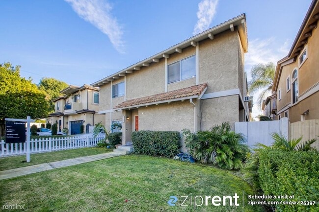 Building Photo - 3 br, 2.5 bath Townhome - 2312 Ruhland Ave...